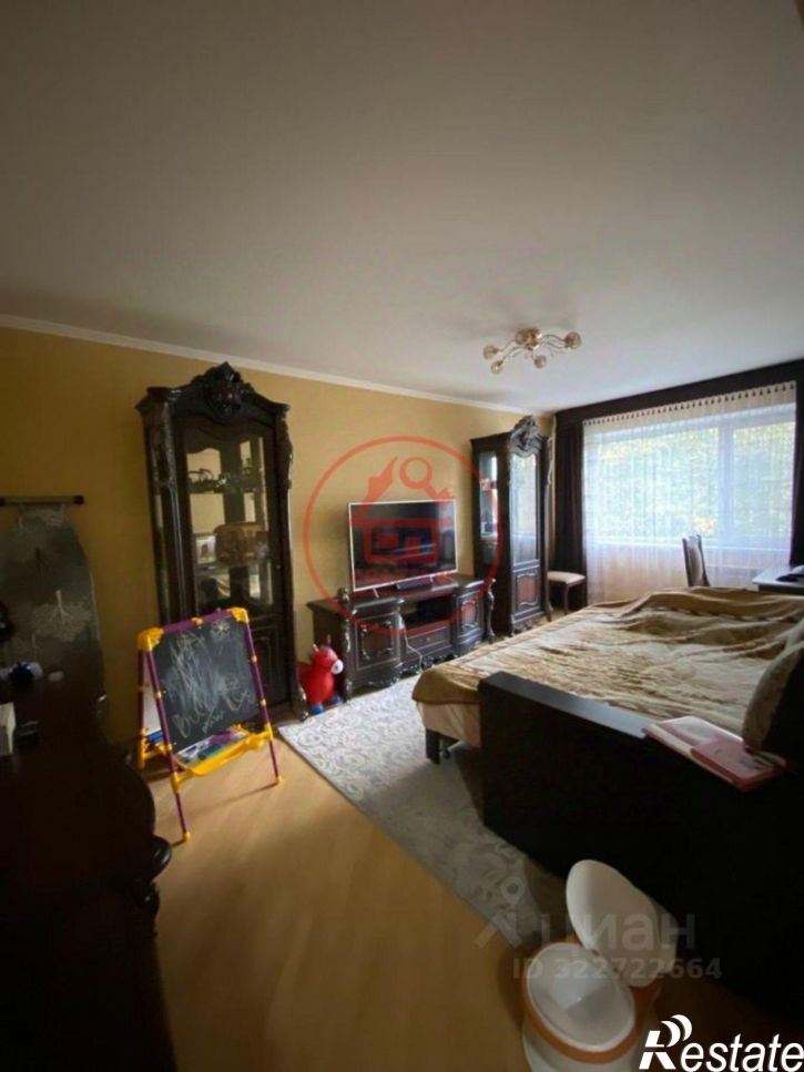 3-комн квартира улица Ефремова, 85Б,  д. 85Б