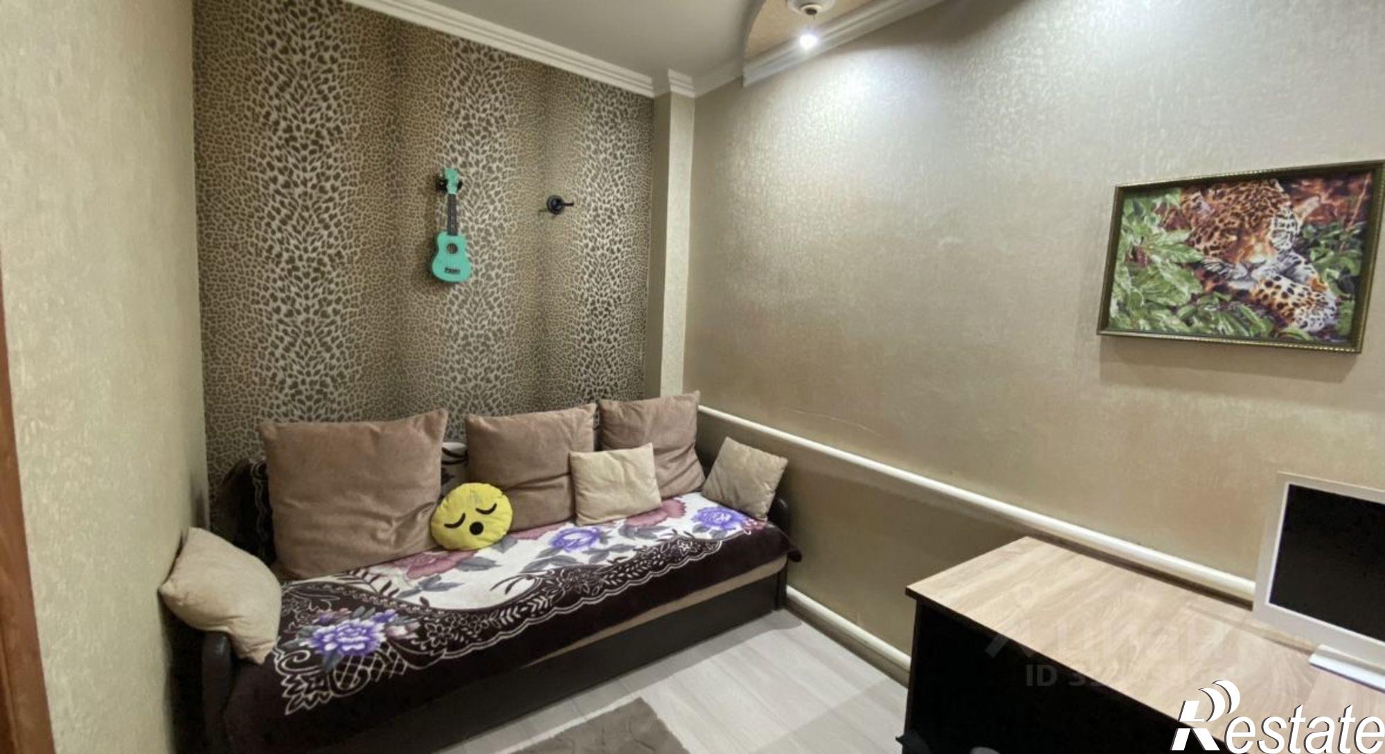 Купить дачу, дом, коттедж за 8 800 000 рублей на Центральная площадь им. Ленина