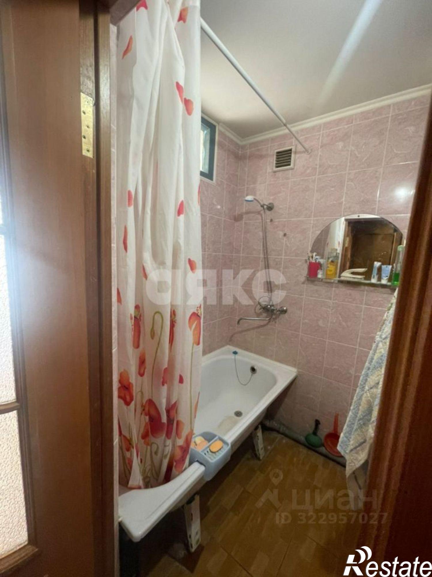 Купить квартиру за 2 700 000 рублей на Азовская улица, 43