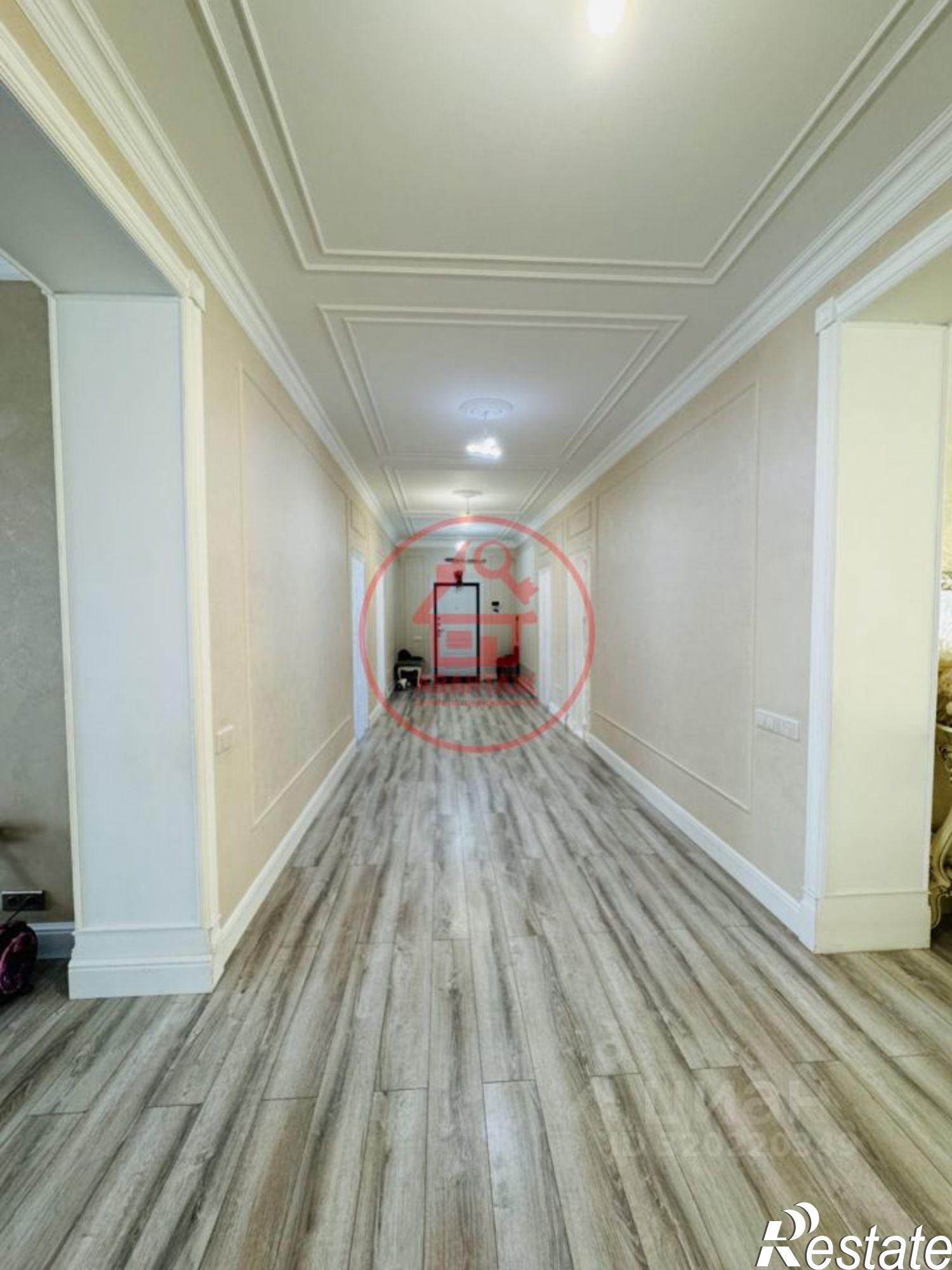 Купить квартиру за 15 500 000 рублей на улица Ефремова, 162