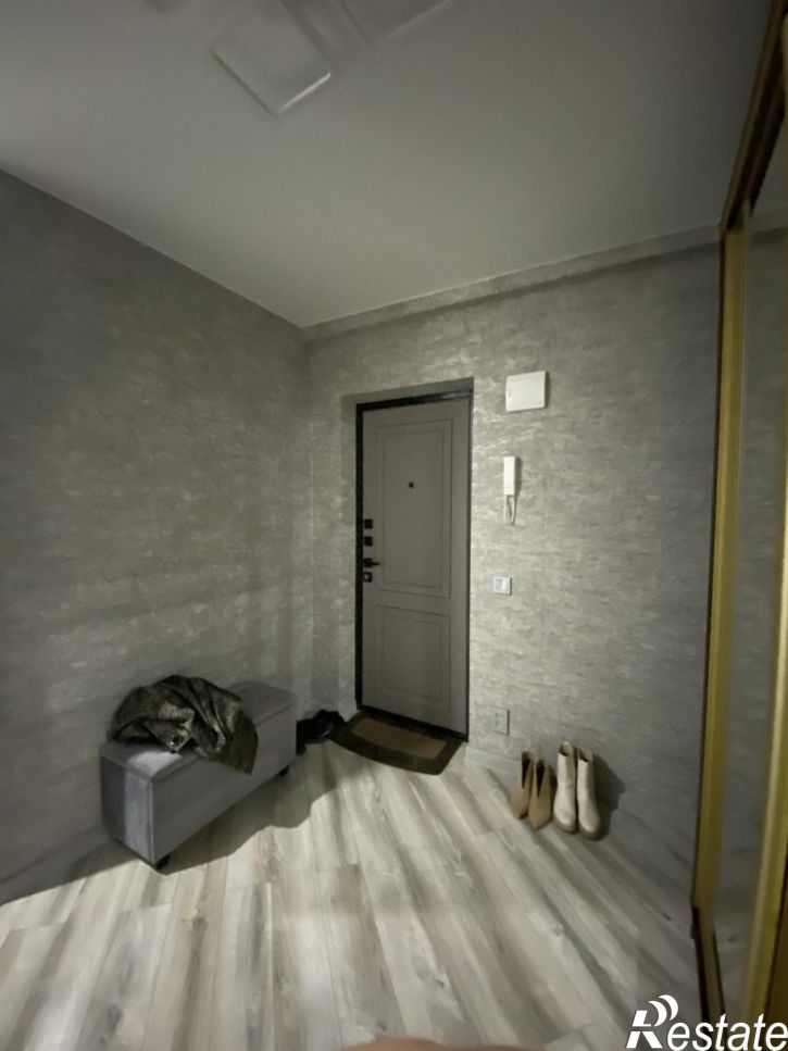 3-комн квартира Новороссийская ул., 110