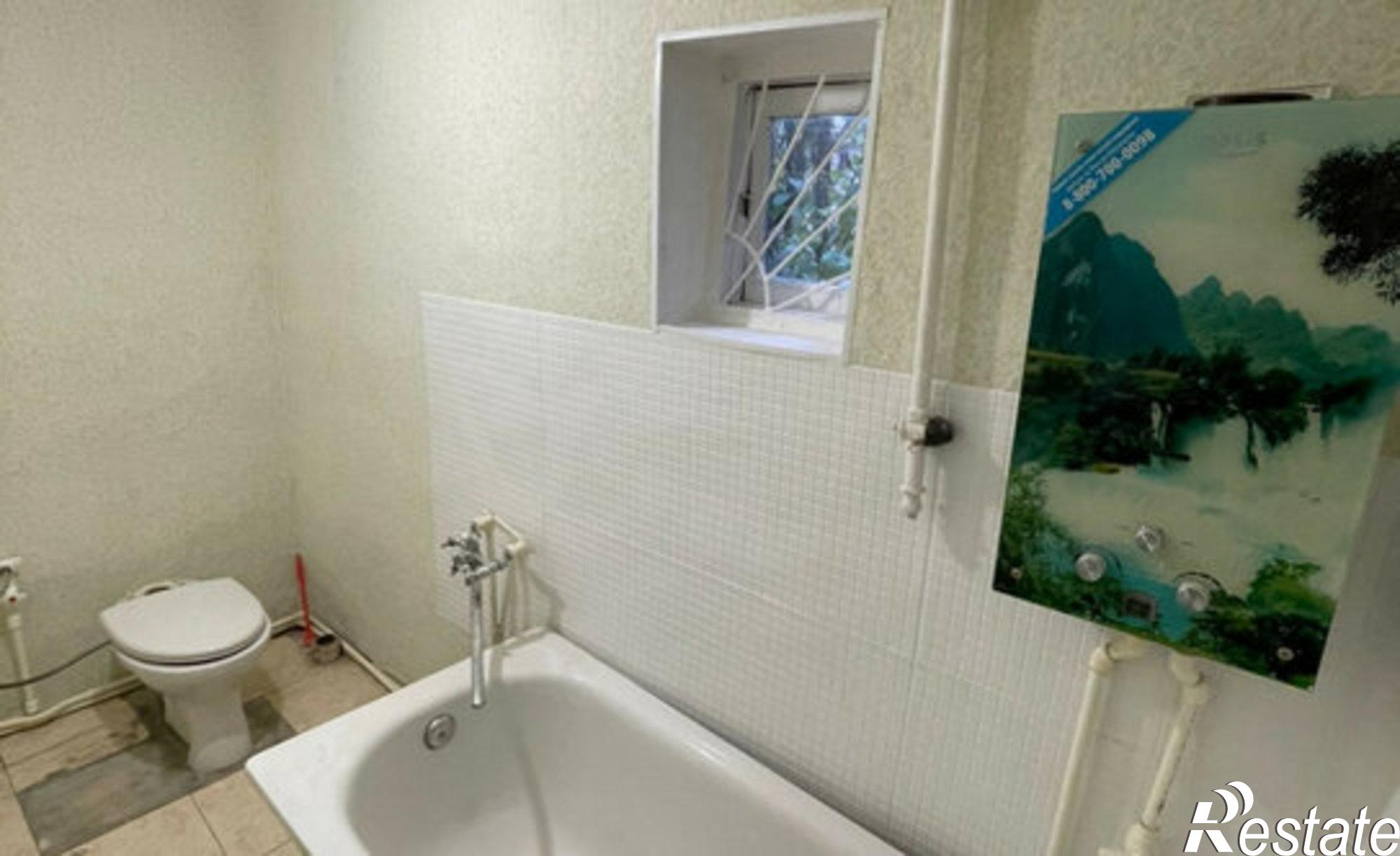 Купить квартиру за 2 300 000 рублей на улица Розы Люксембург, 44