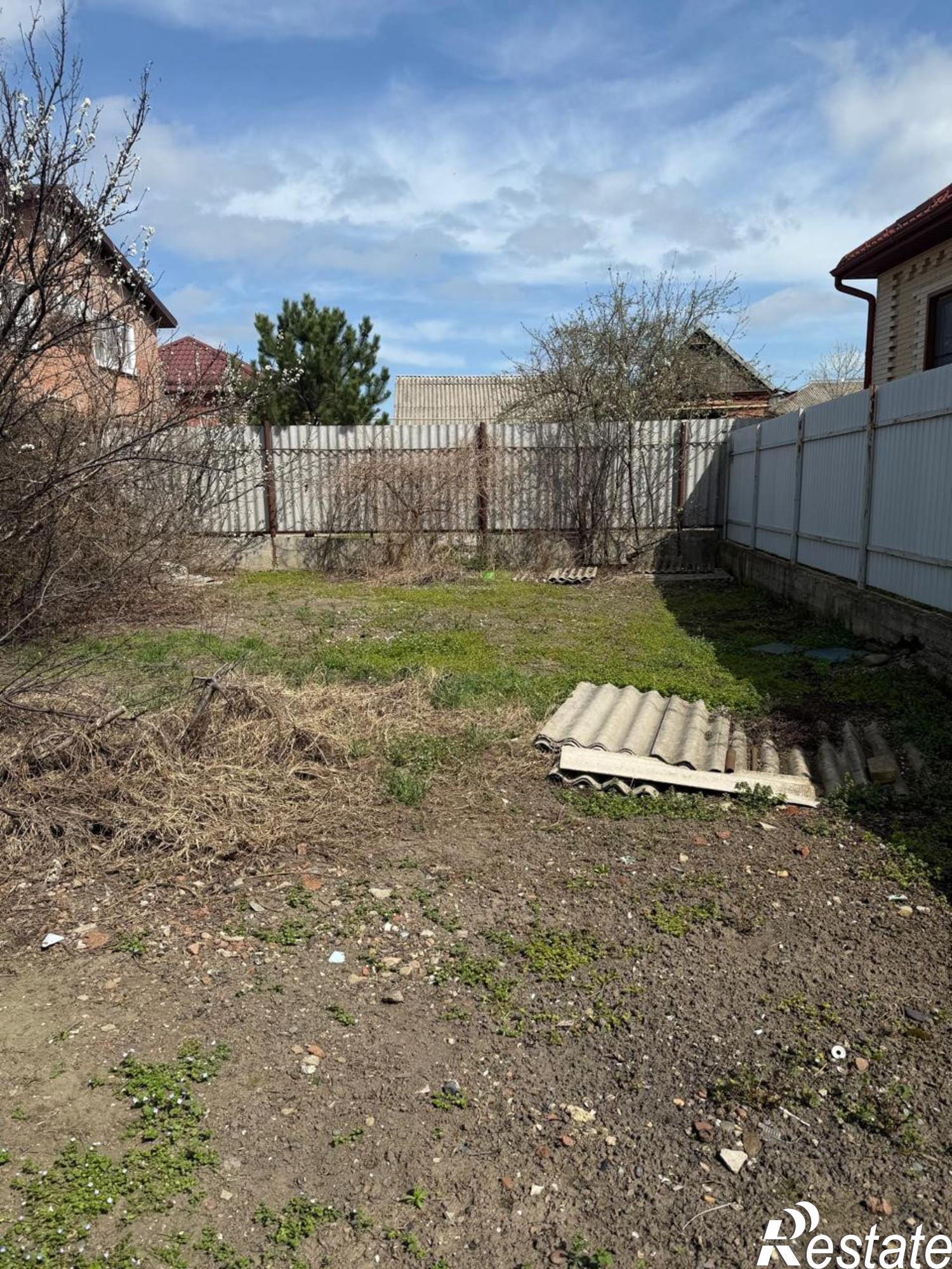 Купить землю, земельный участок за 3 150 000 рублей на Дзержинского ул., 9, литера а