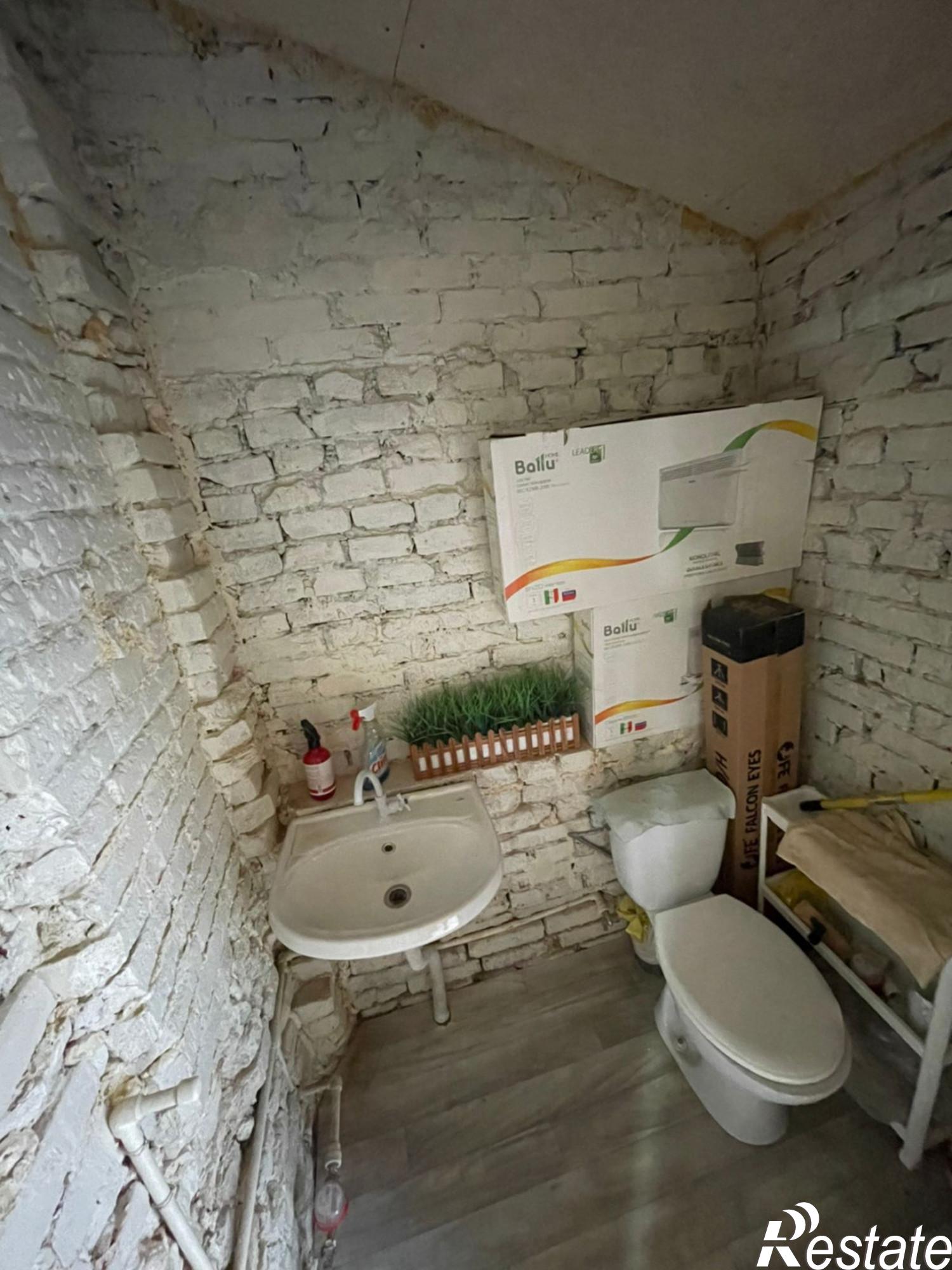 Купить дачу, дом, коттедж за 2 150 000 рублей на Розы Люксембург ул., 91