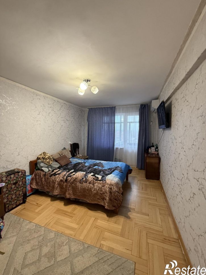 3-комн квартира Новороссийская ул., 72А