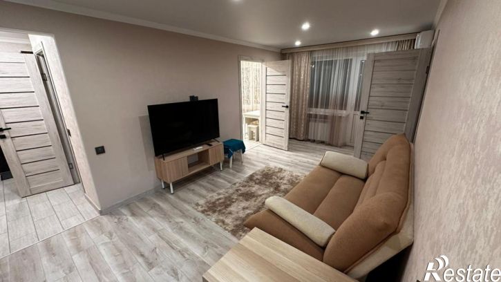 3-комн квартира Ленина ул., 38