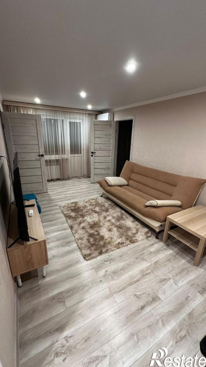 3-комн квартира Ленина ул., 38