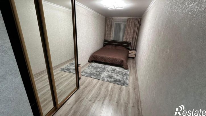 3-комн квартира Ленина ул., 38