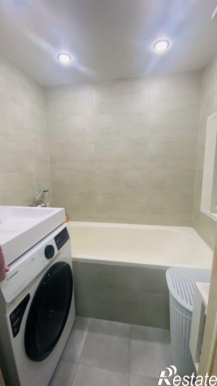 2-комн квартира улица Тургенева, 296/1,  д. 296/1