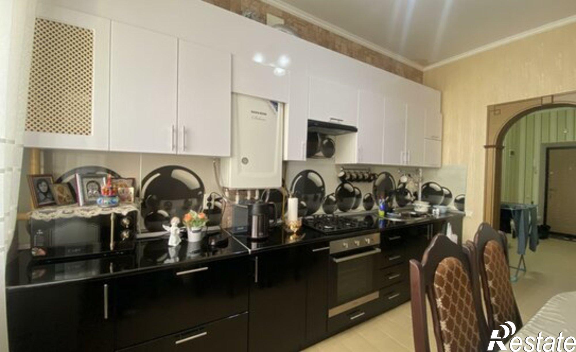 Купить квартиру за 8 500 000 рублей на Новороссийская улица, 87