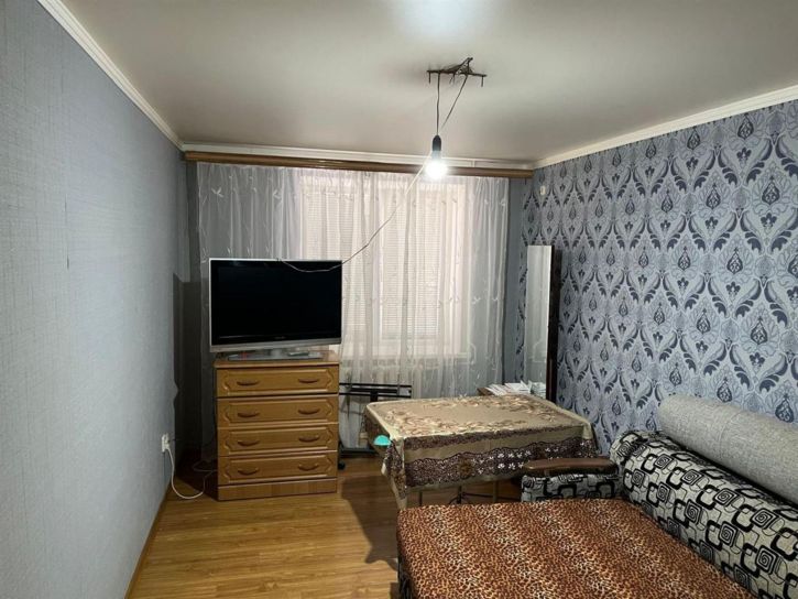 4-комн квартира ул Луначарского, д. 408