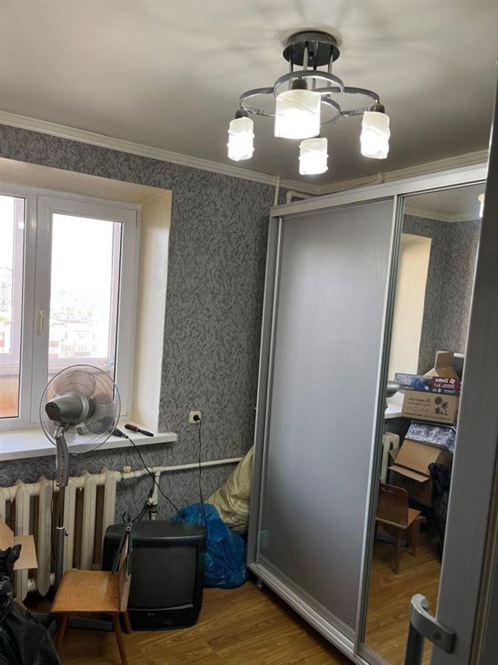 4-комн квартира ул Луначарского, д. 408