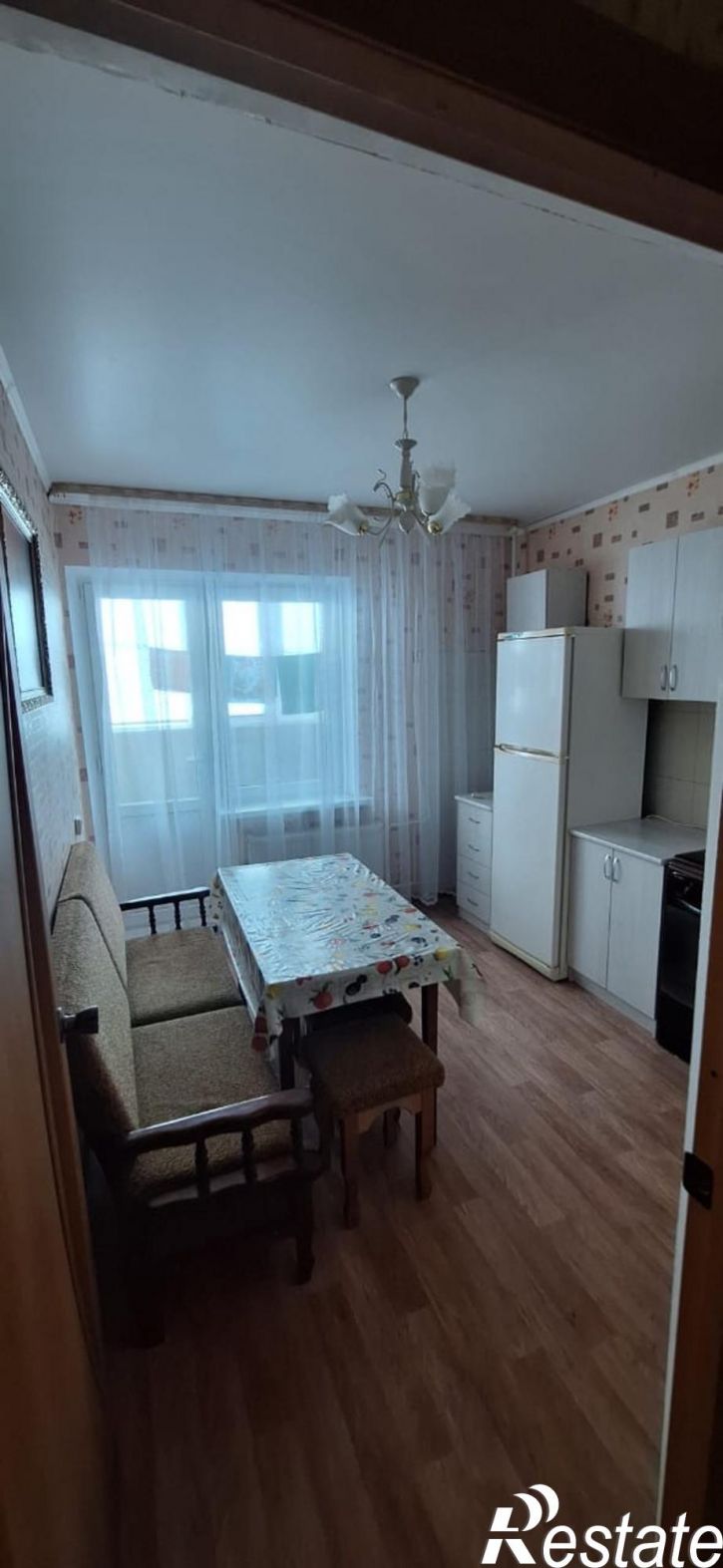 1-комн квартира Авиаторов проспект, 4