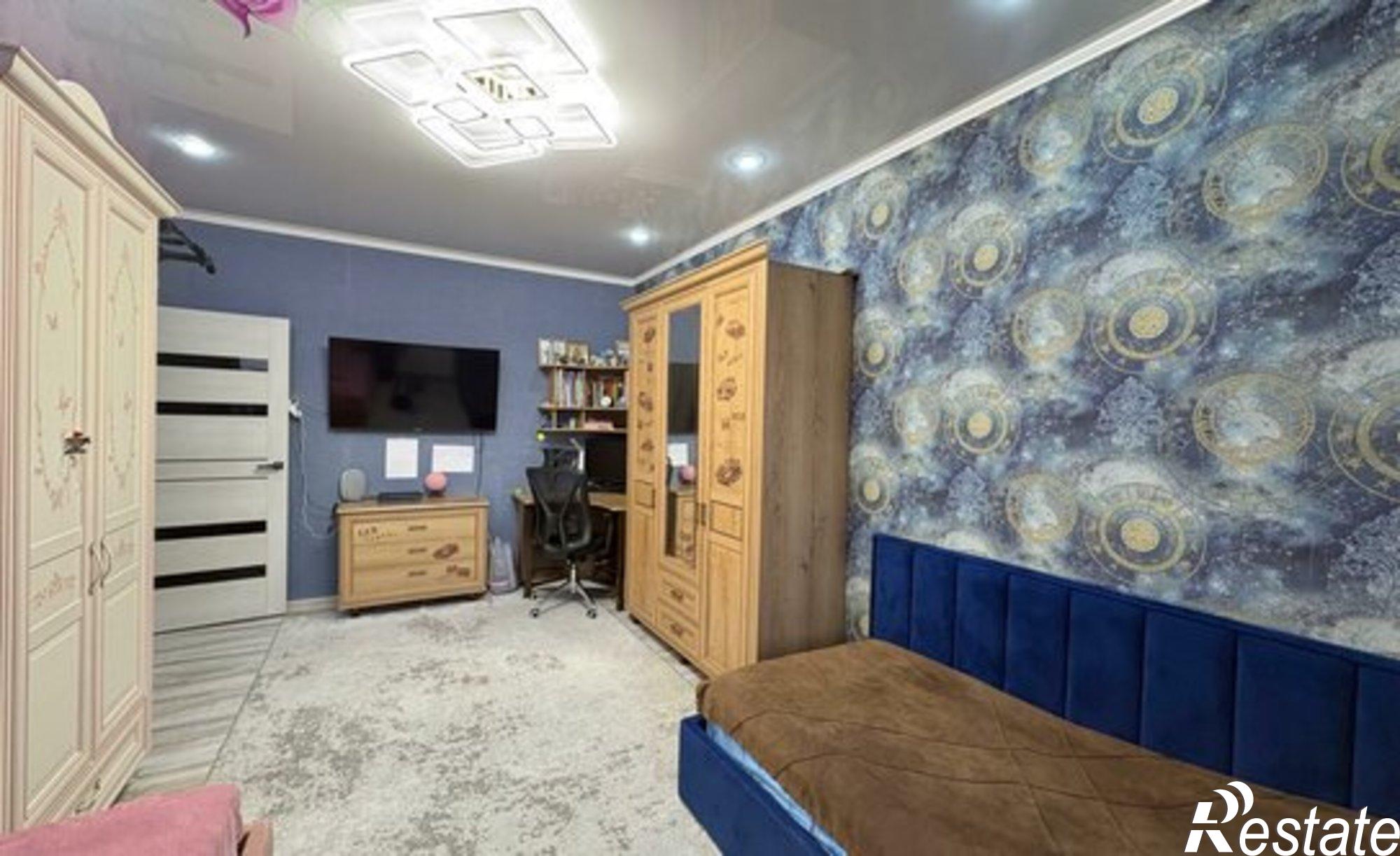 Купить квартиру за 7 990 000 рублей на Новороссийская улица, 77