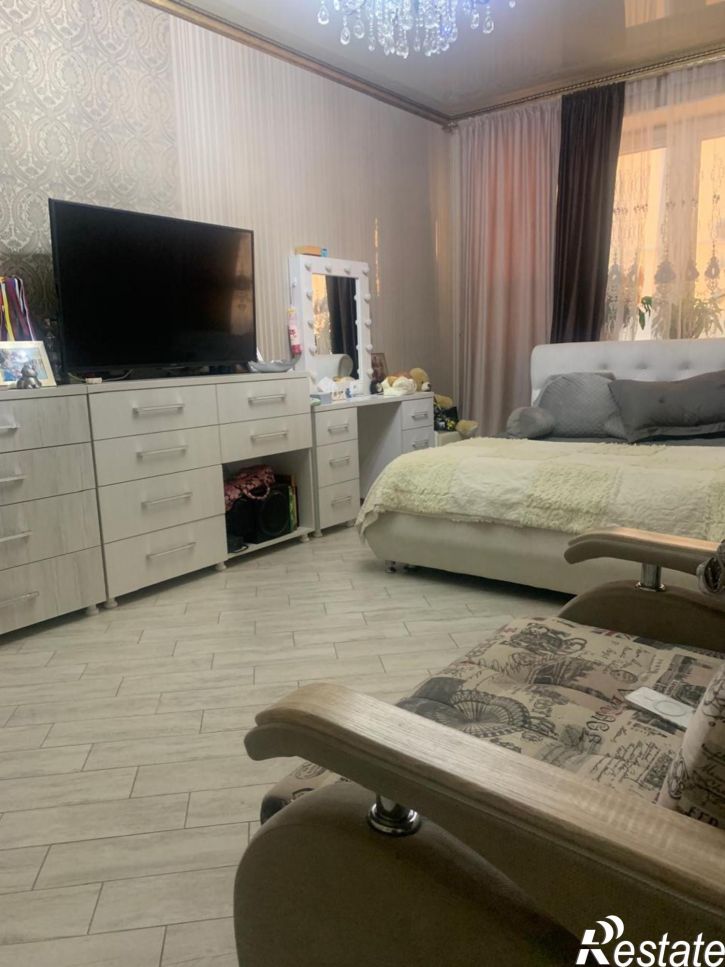 2-комн квартира Ефремова ул., 160