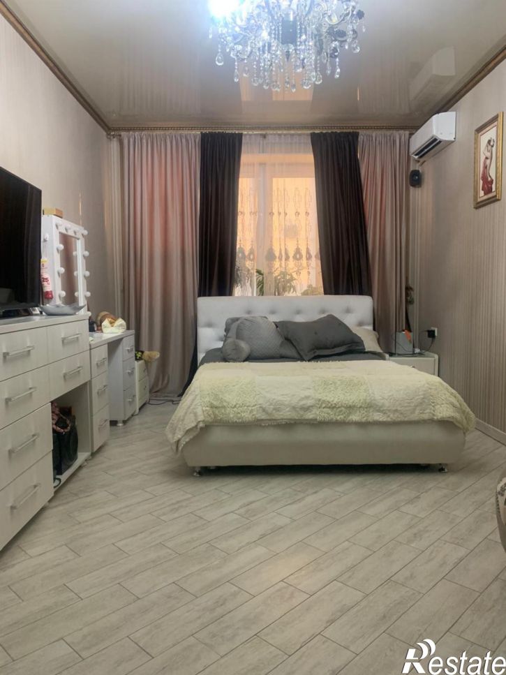 2-комн квартира Ефремова ул., 160