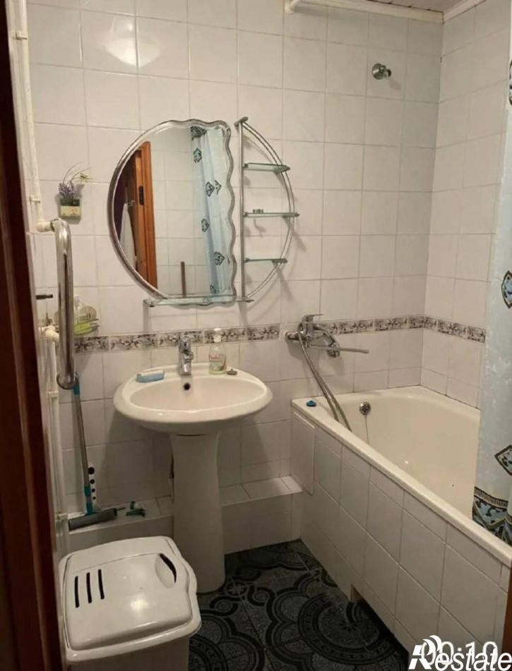 3-комн квартира Каспарова ул., 23