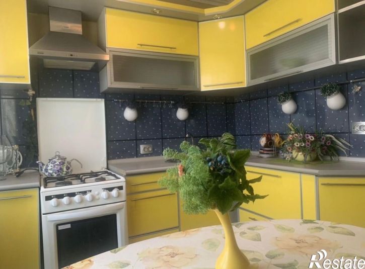 3-комн квартира 5-я Линия ул., 21