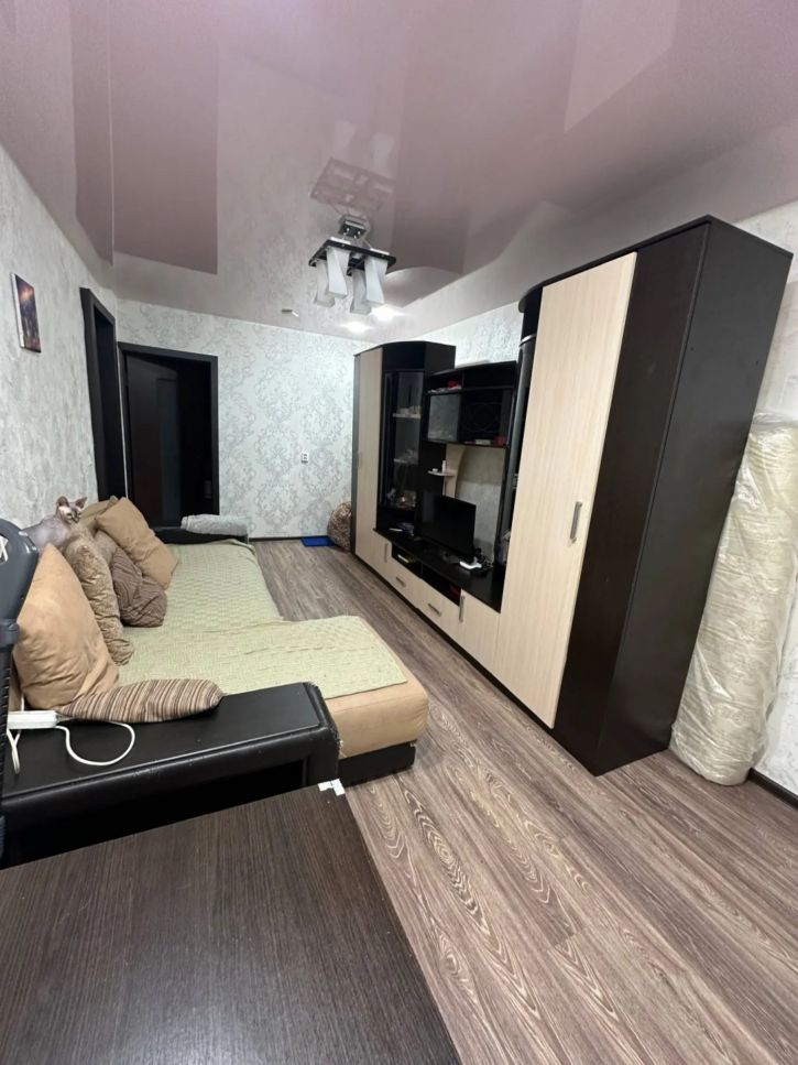 2-комн квартира Новороссийская ул., 80