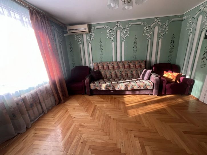 3-комн квартира Азовская ул., 6