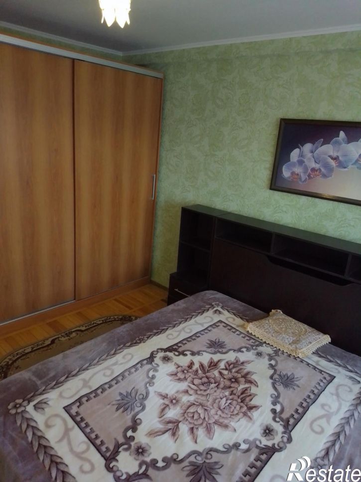 3-комн квартира Азовская ул., 16