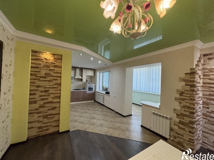 3-комн квартира Каспарова ул., 43