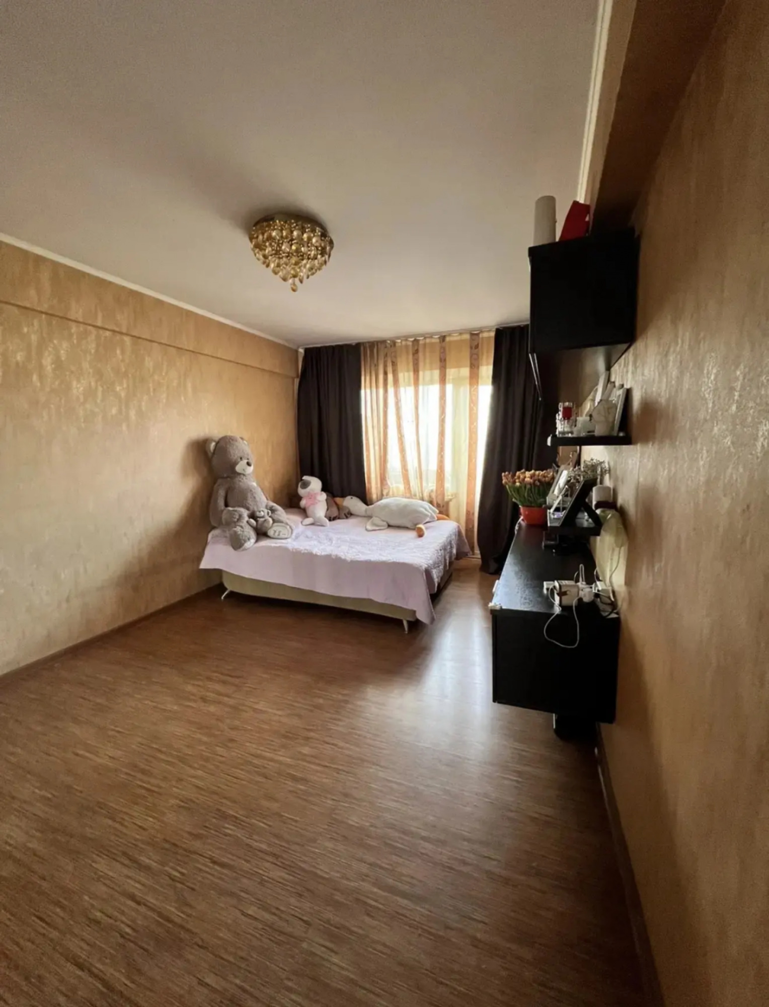 Купить квартиру за 3 550 000 рублей на Маркова ул., 315