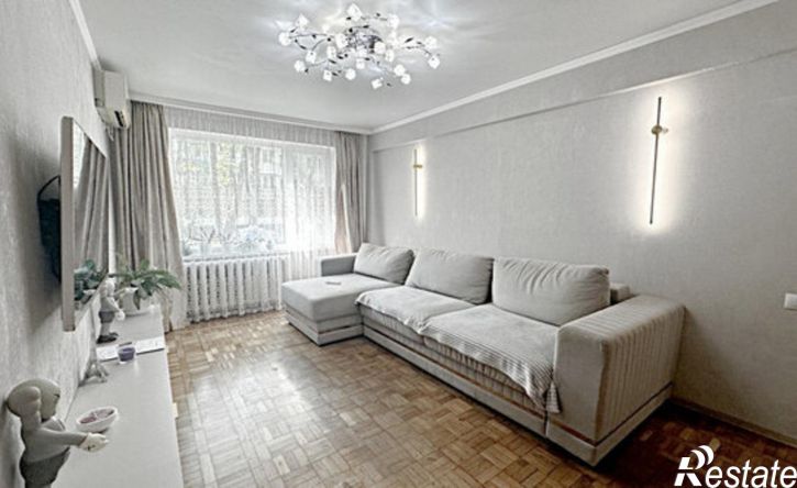 3-комн квартира улица Советской Армии, 27,  д. 27