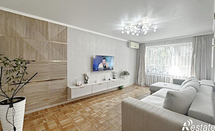 3-комн квартира улица Советской Армии, 27,  д. 27