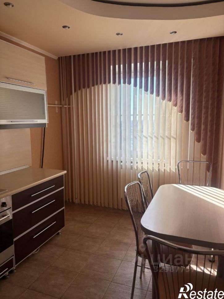 3-комн квартира ул Луначарского, 406,  д. 406