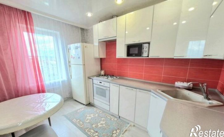 3-комн квартира ул Полины Осипенко, 112,  д. 112