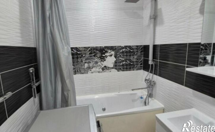 3-комн квартира ул Полины Осипенко, 112,  д. 112