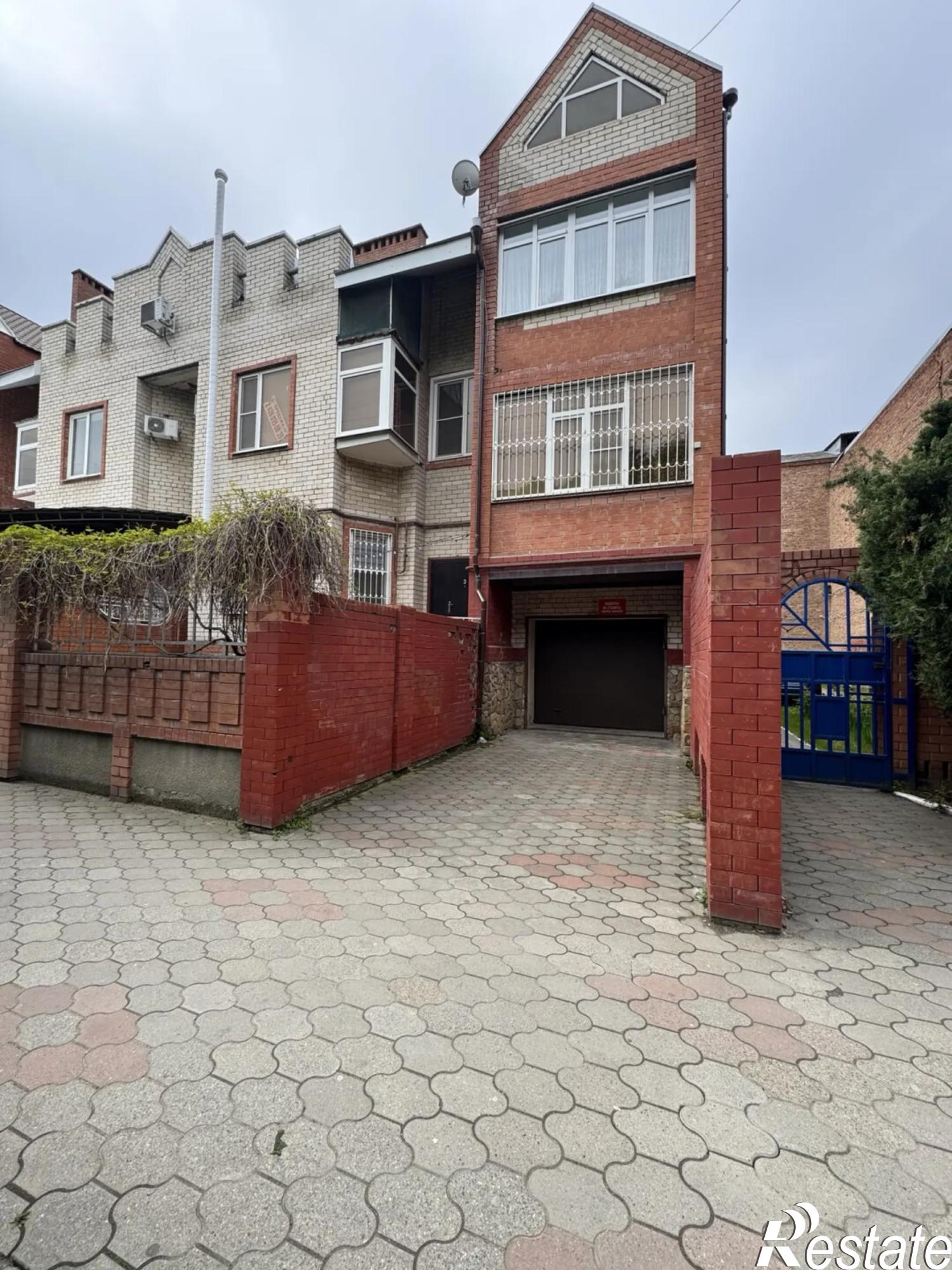 Купить гараж, место в паркинге за 1 800 000 рублей на Розы Люксембург ул., 168-170