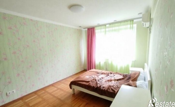 3-комн квартира улица Ефремова, 85Б,  д. 85Б