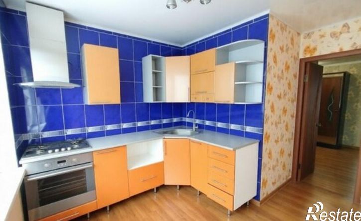 3-комн квартира улица Ефремова, 85Б,  д. 85Б