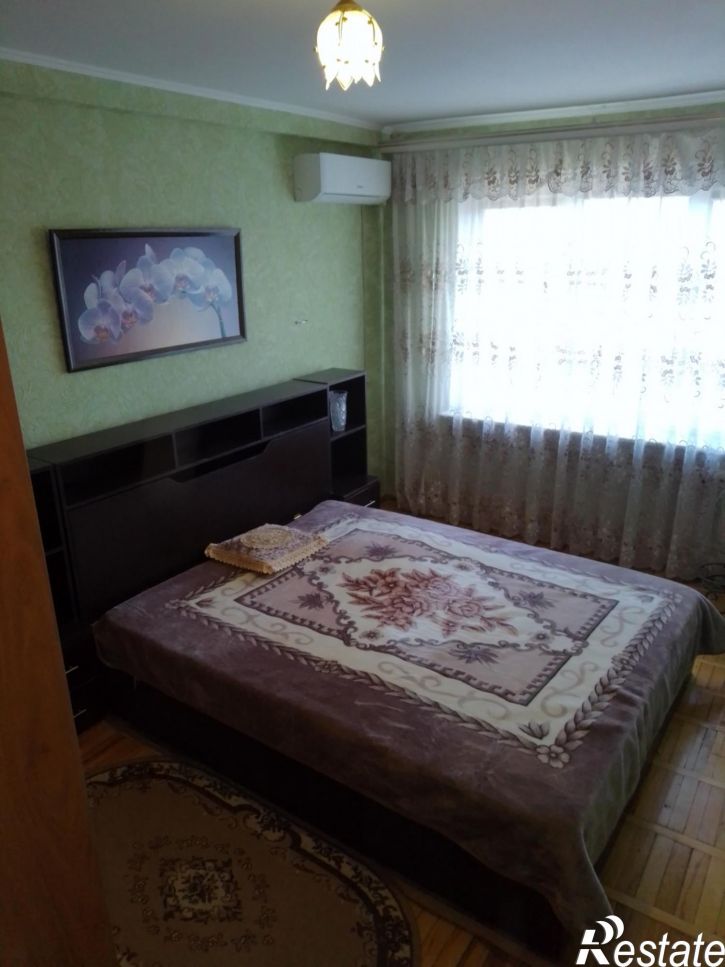 3-комн квартира Азовская ул., 14