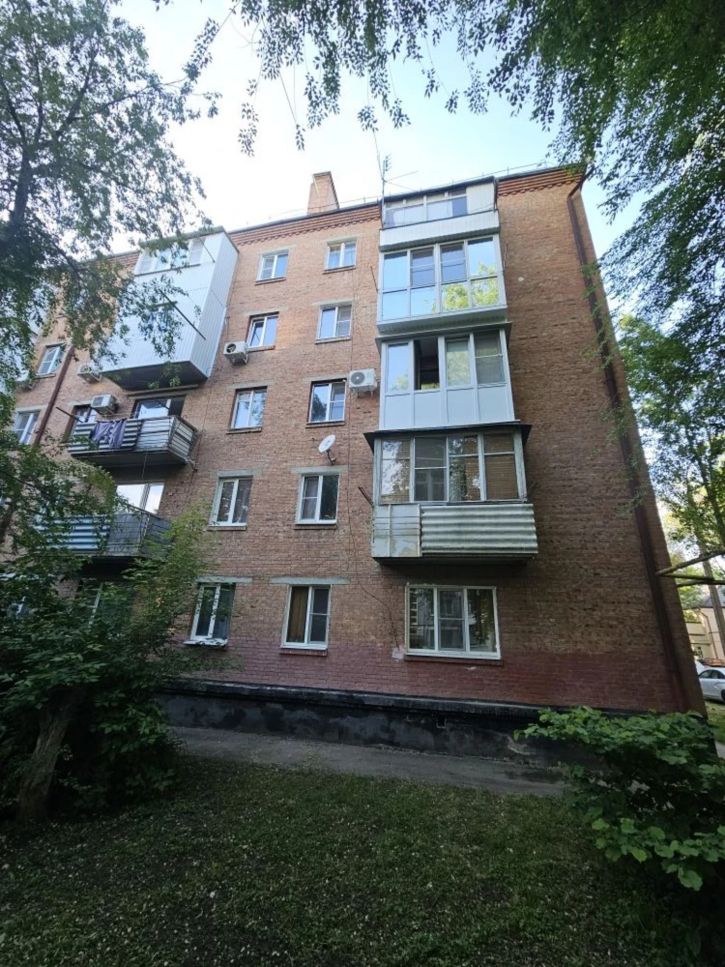 2-комн квартира Советской Армии ул., 17