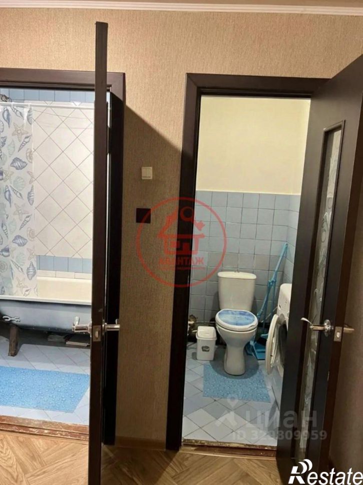 2-комн квартира ул 11-я Линия, 1,  д. 1