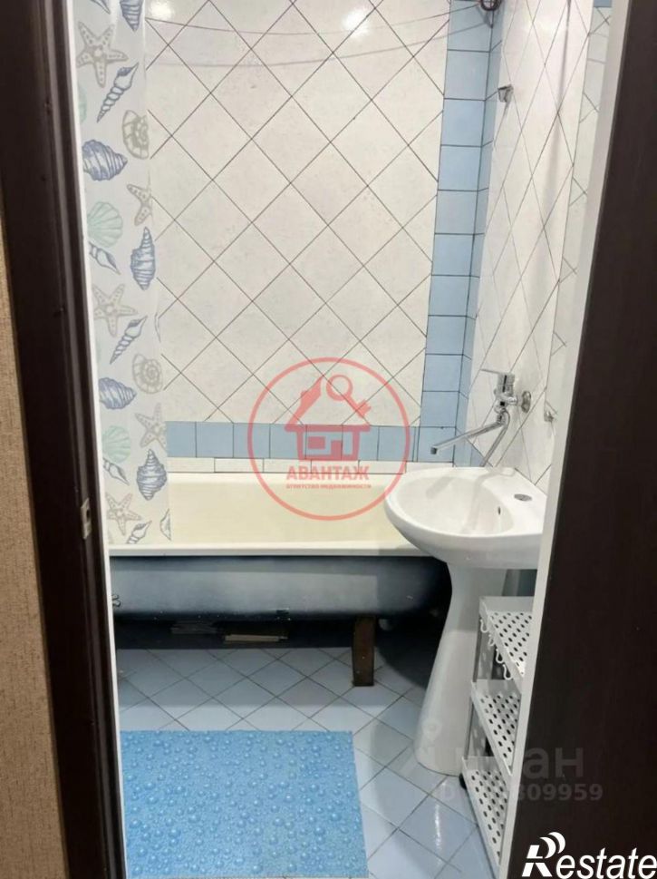 2-комн квартира ул 11-я Линия, 1,  д. 1