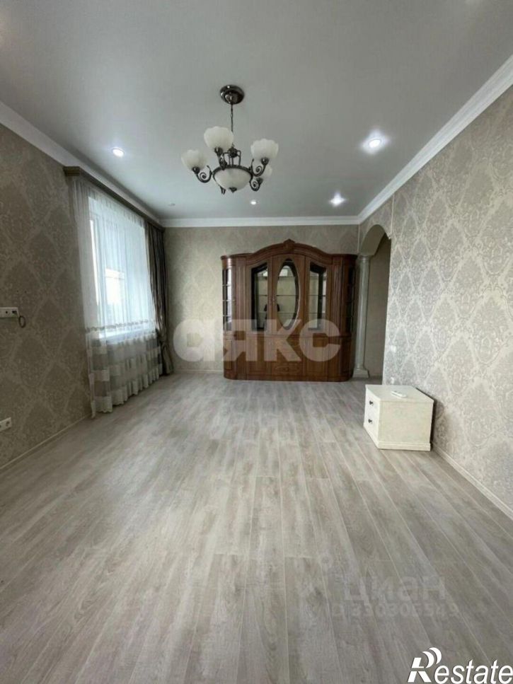 3-комн квартира улица Советской Армии, 210,  д. 210