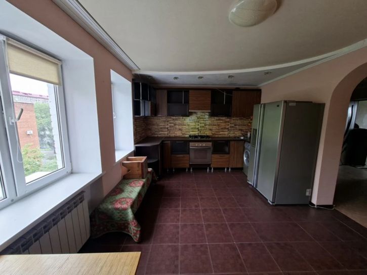 3-комн квартира Луначарского ул., 9