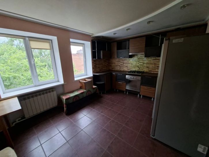 3-комн квартира Луначарского ул., 9