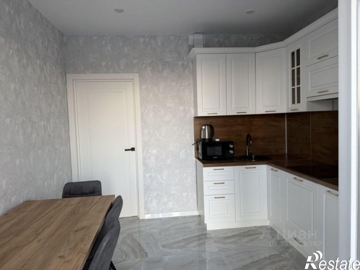2-комн квартира 8-й микрорайон, 8к1
