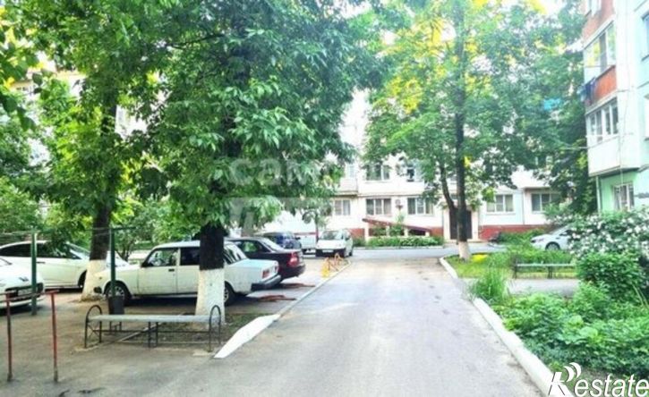 2-комн квартира улица Маркова, 323,  д. 323