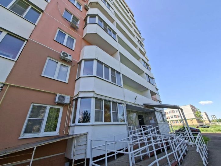 1-комн квартира Авиаторов проспект, 4
