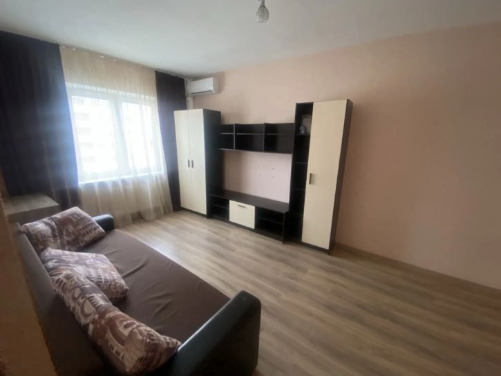 1-комн квартира Авиаторов проспект, 4