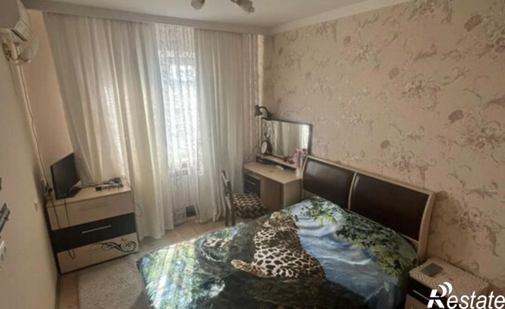 3-комн квартира Новороссийская улица, 44,  д. 44