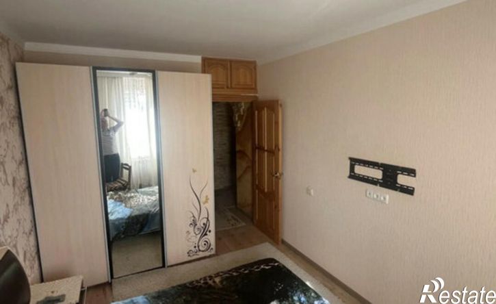 3-комн квартира Новороссийская улица, 44,  д. 44