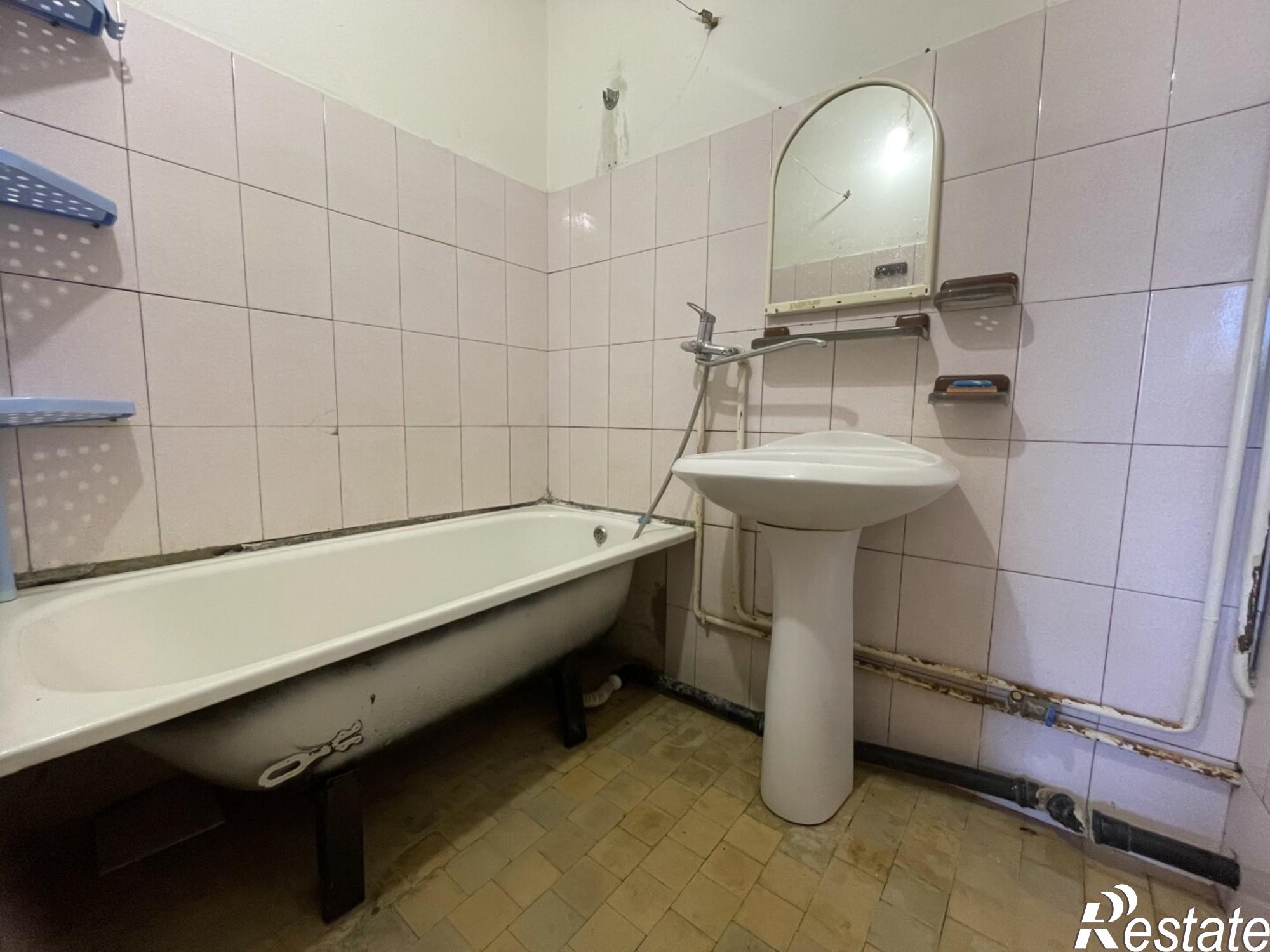 Купить квартиру за 6 200 000 рублей на Азовская ул., 44
