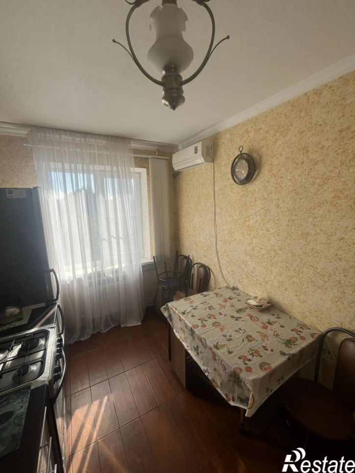 3-комн квартира Новороссийская ул., 44